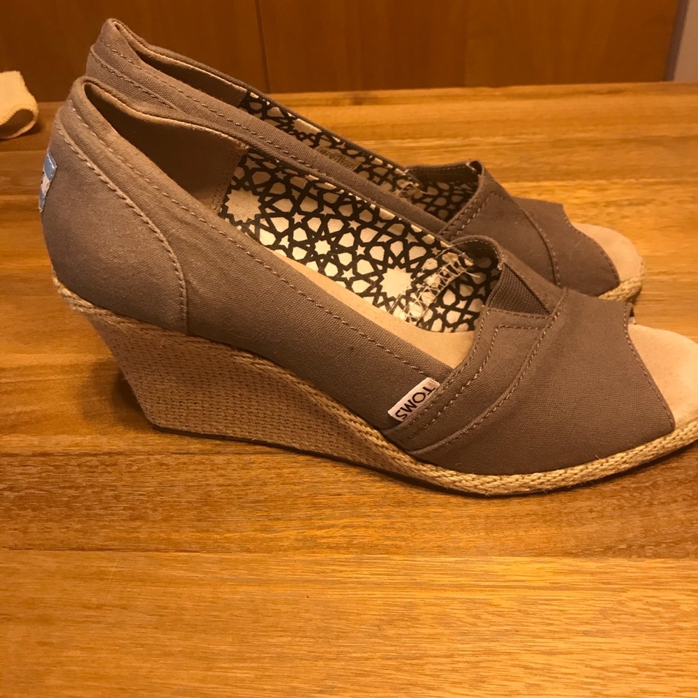 Toms Wedges